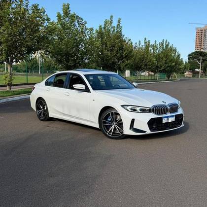 BMW 320i 2.0 16V TURBO FLEX M SPORT AUTOMÁTICO BMW 320i 2.0 16V TURBO FLEX M SPORT AUTOMÁTICO